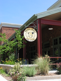 About The Wooden Nickel Pub & Grill and reviews